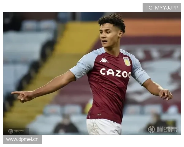 沃特金斯与瓦尔迪：草根前锋逆袭路径与发展模式对比分析